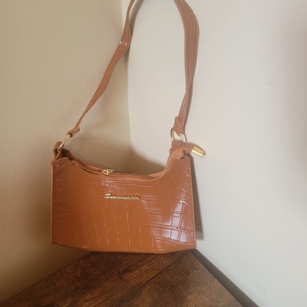 Brown handbags